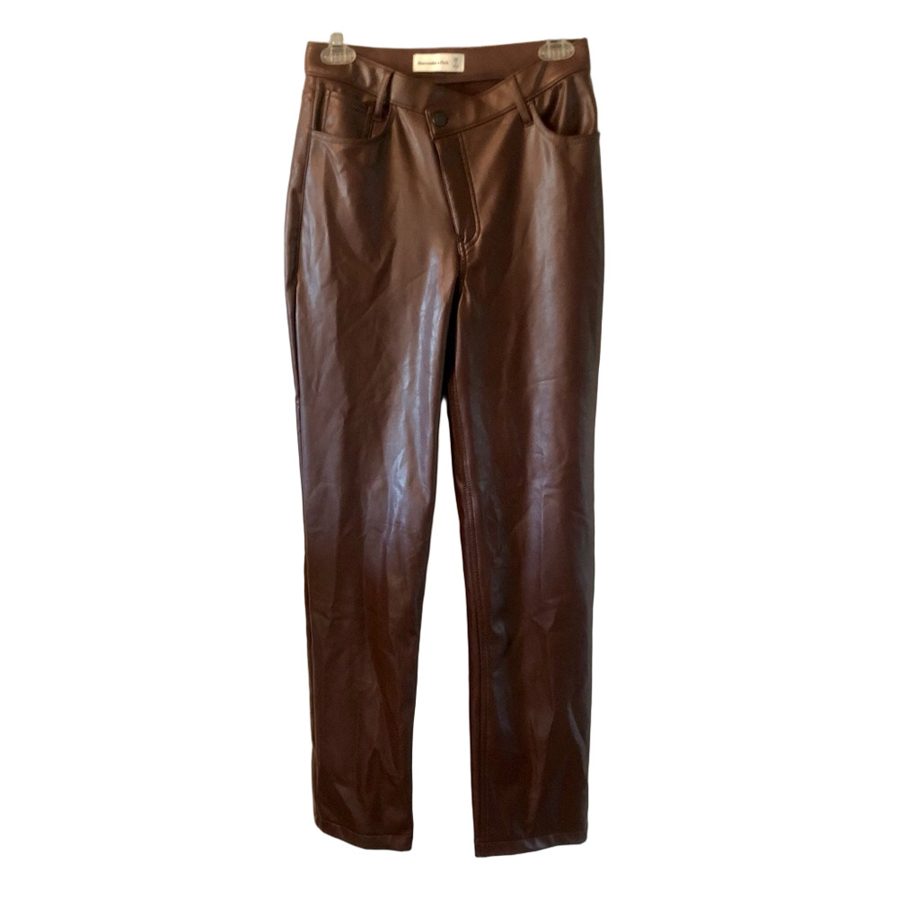 Abercrombie & Fitch Curve Faux Leather  90’s Straight Ultra High Rise 26 Maroon